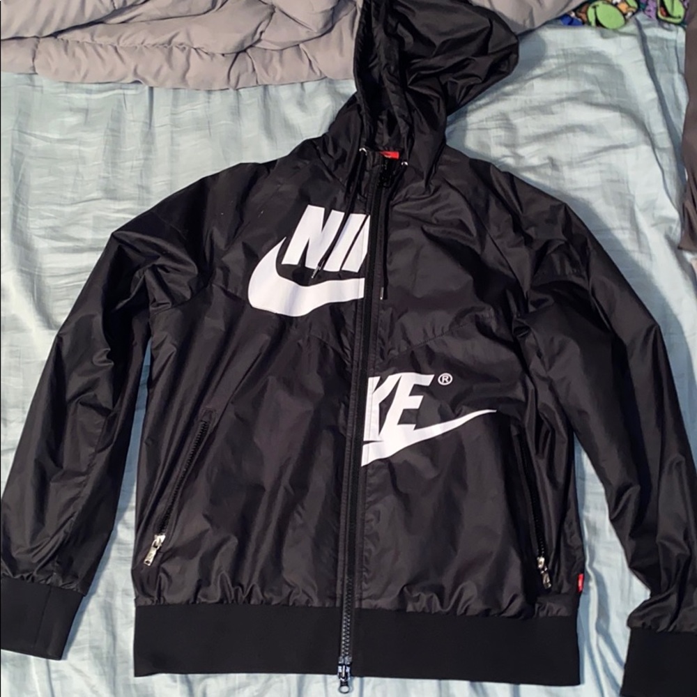 Men Nike windbreaker with hoodie